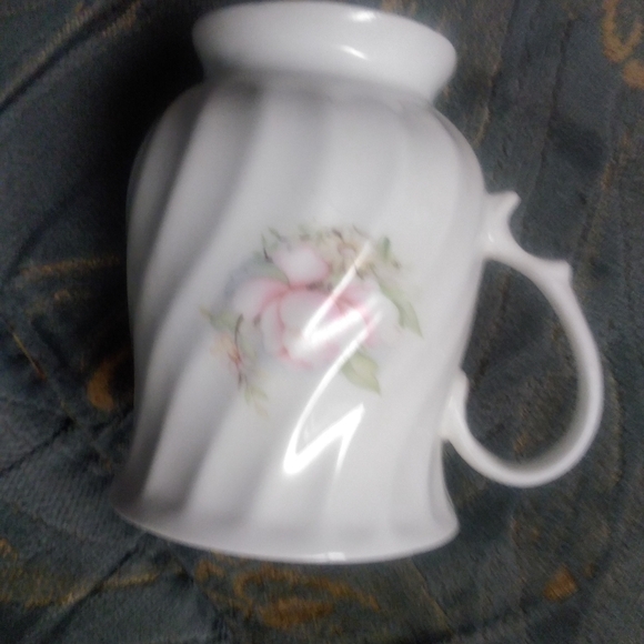 Crystal - Picture 6 of 16